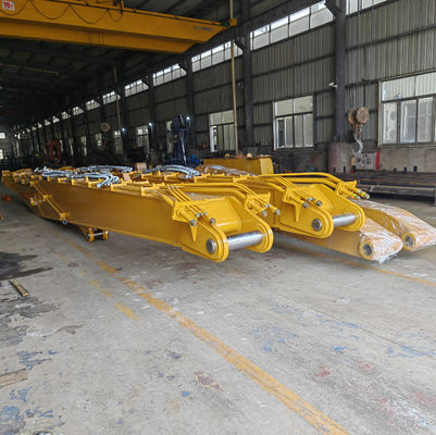 Экскаваторная куча Руководящая рука и бум